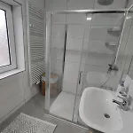 Henno's-apartments 105qm 8p, 4 Zimmer, Balkon شقة بيليفيلد