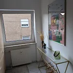 Henno's-apartments 105qm 8p, 4 Zimmer, Balkon شقة بيليفيلد