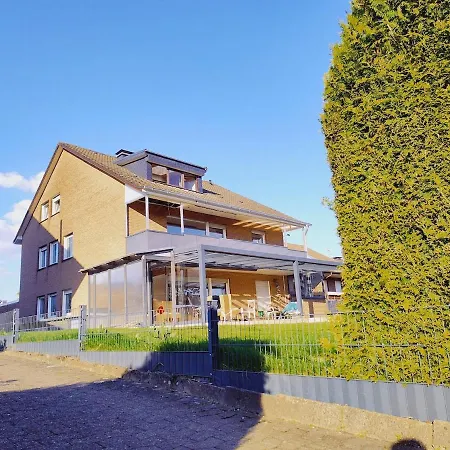 Henno's 105qm 8p, 4 Zimmer, Balkon