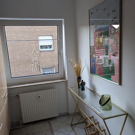 Henno's-apartments 105qm 8p, 4 Zimmer, Balkon Lägenhet Bielefeld