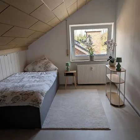 Henno's-apartments 105qm 8p, 4 Zimmer, Balkon *