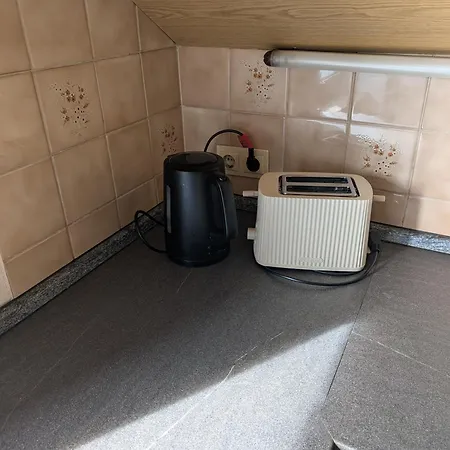 Henno's-apartments 105qm 8p, 4 Zimmer, Balkon * Bielefeld
