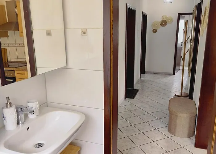 Henno's-apartments 105qm 8p, 4 Zimmer, Balkon アパート *
