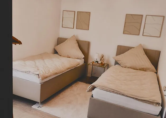 Henno's-apartments 105qm 8p, 4 Zimmer, Balkon