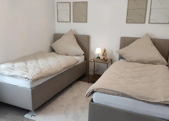 Henno's-apartments 105qm 8p, 4 Zimmer, Balkon