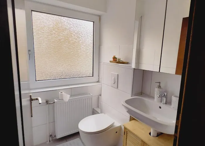 Henno's-apartments 105qm 8p, 4 Zimmer, Balkon ビーレフェルト